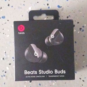 Beats studio buds